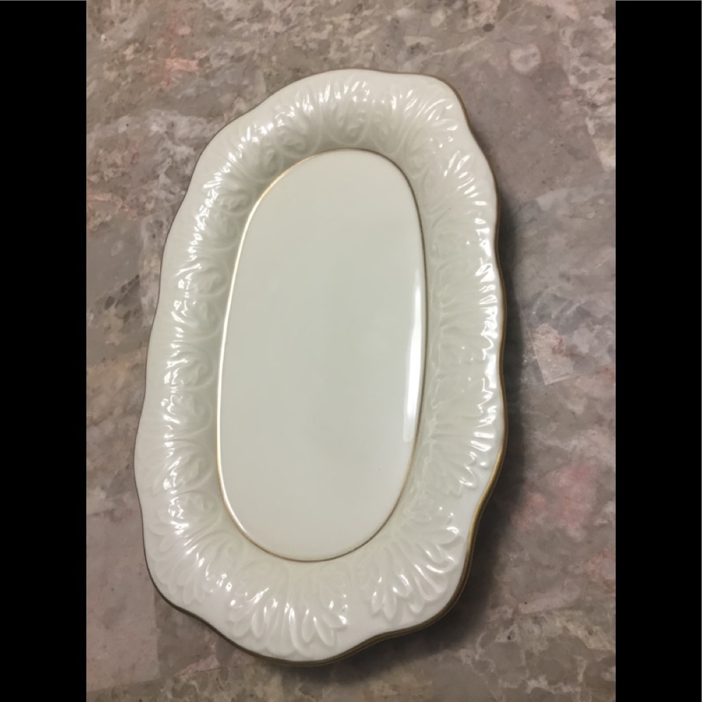 🚨Final Sale🚨!! Lenox Ivory 24K Gold Trim Small Dish
